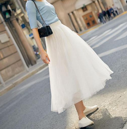 换季必备 明星们穿的都是仙气长纱裙（图）