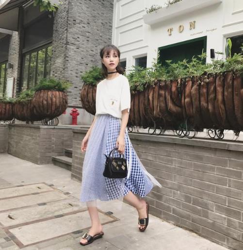 换季必备 明星们穿的都是仙气长纱裙（图）