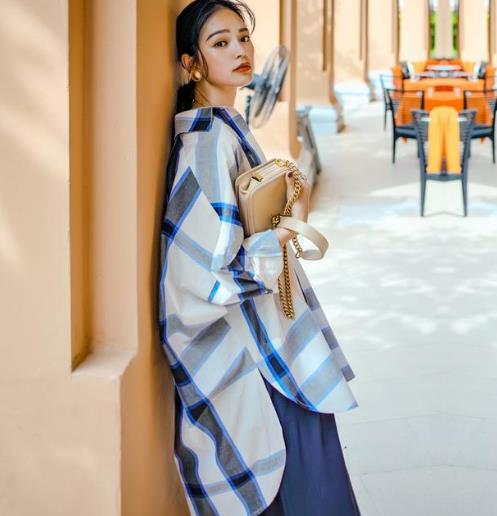 2018最新款宽松格子衬衫 照着买就对了（图）