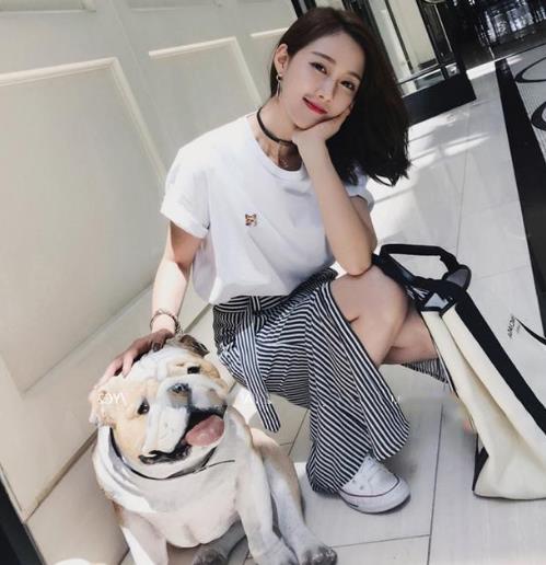 5款欧货套装搭配 气质一下就上来了(图) 5款欧货套装搭配 气质一下就上来了(图)