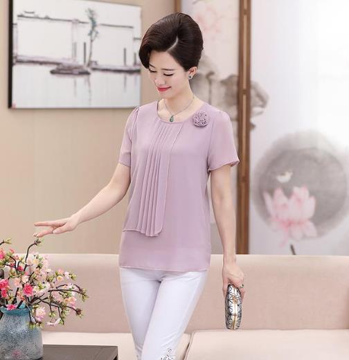 适合妈妈穿的时尚套装 上身显白又高贵（图