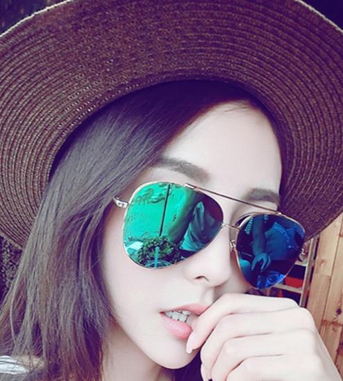 春季出门必备墨镜 时髦度最高的墨镜推荐（图）