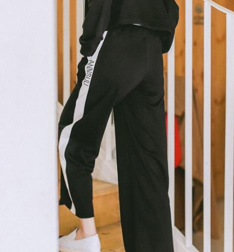 3月魅力穿搭 什么样的裤子才算赶得上时髦(图) 3月魅力穿搭 什么样的裤子才算赶得上时髦(图)