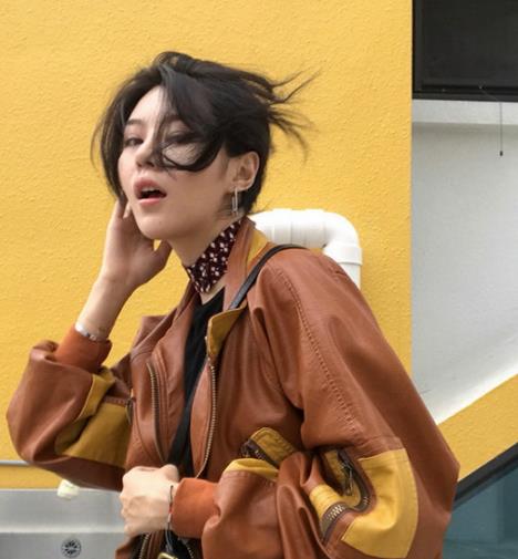 皮衣是春季衣橱里必不可少的凹造型利器(图) 皮衣是春季衣橱里必不可少的凹造型利器(图)