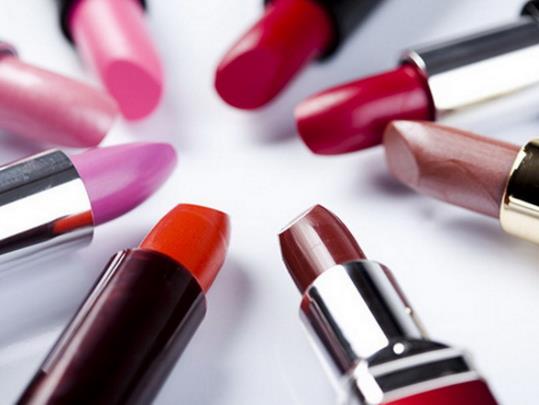 初学化妆的MM该如何选择一支适合你的口红(图) 初学化妆的MM该如何选择一支适合你的口红(图)