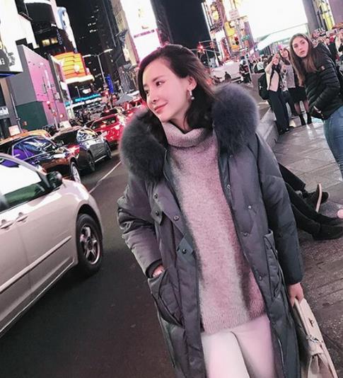 如何挑选羽绒服：这几款羽绒服流行款放心穿