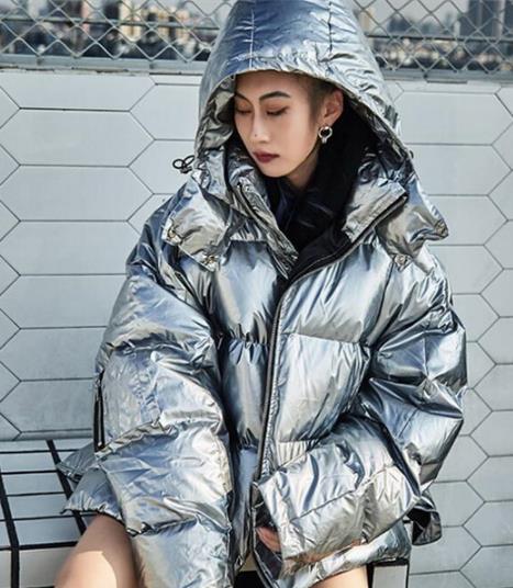如何挑选羽绒服：这几款羽绒服流行款放心穿