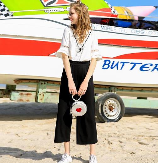 腿粗怎么穿显瘦 明星教你拯救不完美腿型(图) 腿粗怎么穿显瘦 明星教你拯救不完美腿型(图)