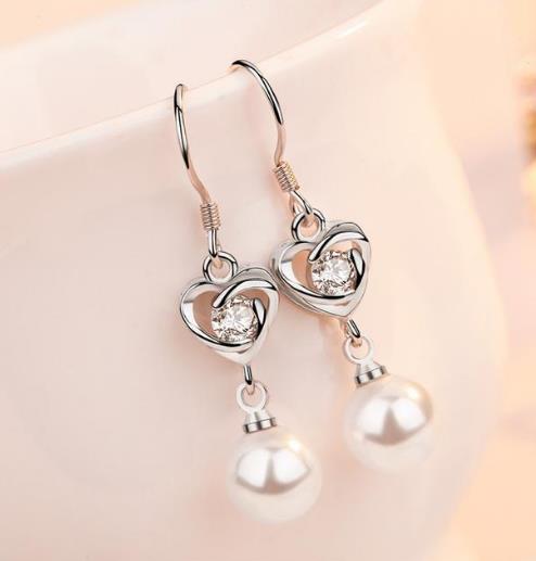 脸大怎么办 气质耳环帮你打造精致小脸庞（图）