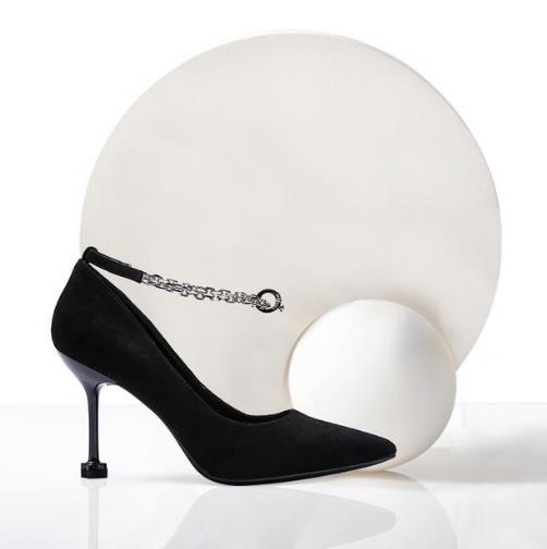 这几款高跟鞋暗藏小心机 让娇小女生穿出大长腿 这几款高跟鞋暗藏小心机 让娇小女生穿出大长腿