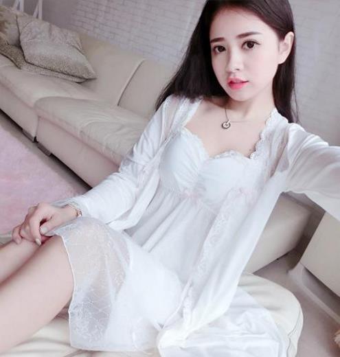 5款蕾丝睡裙让你做个性感妩媚的女子