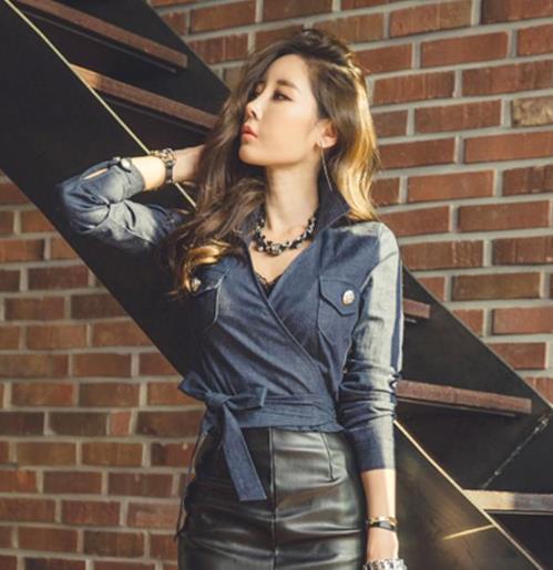 现在买牛仔衬衫刚刚好 帅气又性感（图）