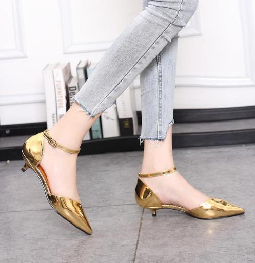 这些显高显气质的尖头猫跟鞋美出一片天（图）