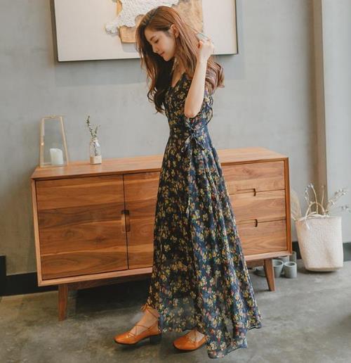 女人的优雅一件长款气质连衣裙就可以搞定(图) 女人的优雅一件长款气质连衣裙就可以搞定(图)