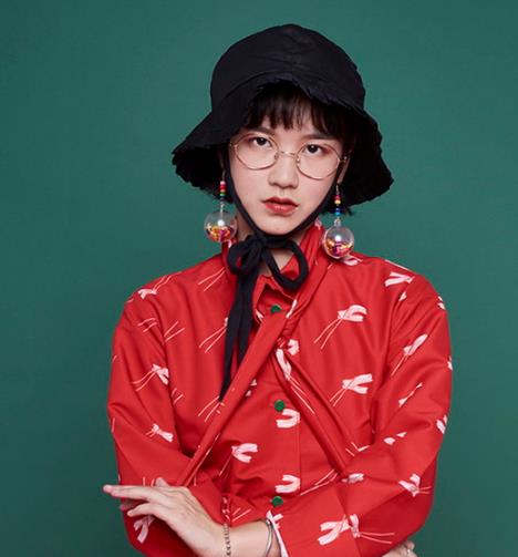 时髦性感的衬衣让你春季更吸睛(图) 时髦性感的衬衣让你春季更吸睛(图)