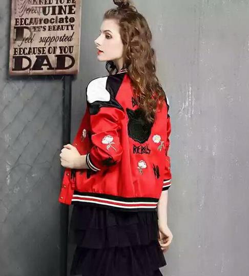 2018春款刺绣棒球服这么火 没有怎么能行 2018春款刺绣棒球服这么火 没有怎么能行