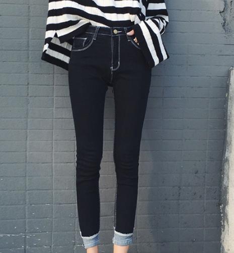 女神必备铅笔裤 修身显瘦又百搭(图) 女神必备铅笔裤 修身显瘦又百搭(图)