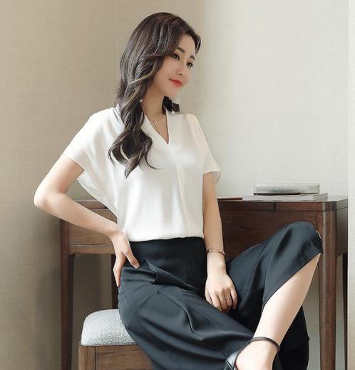 2018春季最流行的衬衫 彰显知性女人魅力