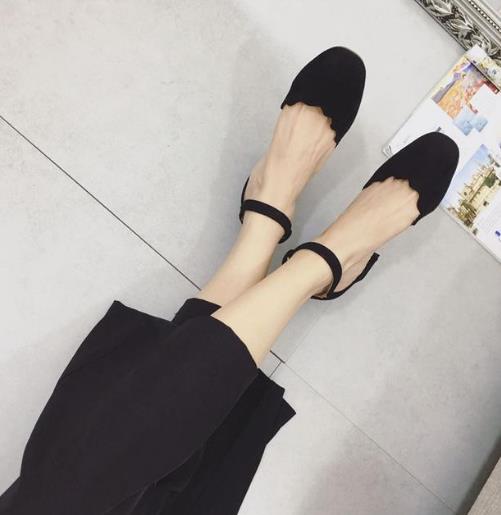 复古奶奶鞋是2018春季新款的潮流之选（图）