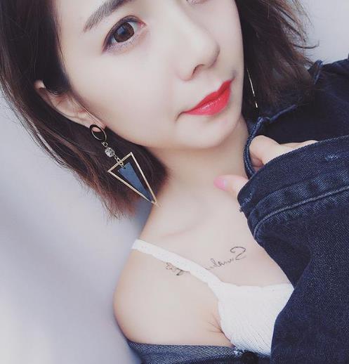 韩国长款流苏耳坠搭配：简约不失优雅（图）