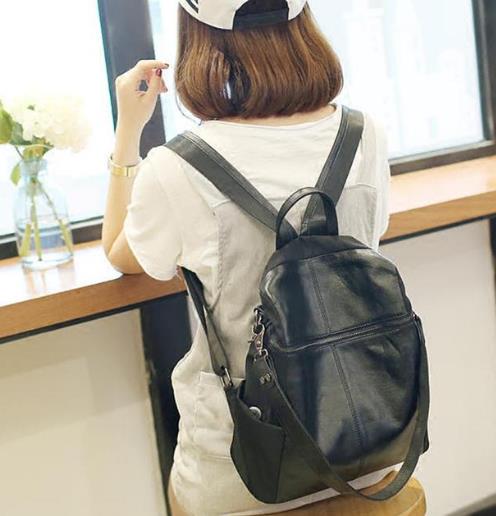 春季带上时尚休闲双肩包一起去旅行（图）