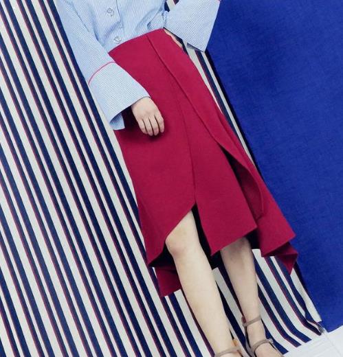 微胖MM穿这几款不规则鱼尾裙 时髦又显瘦