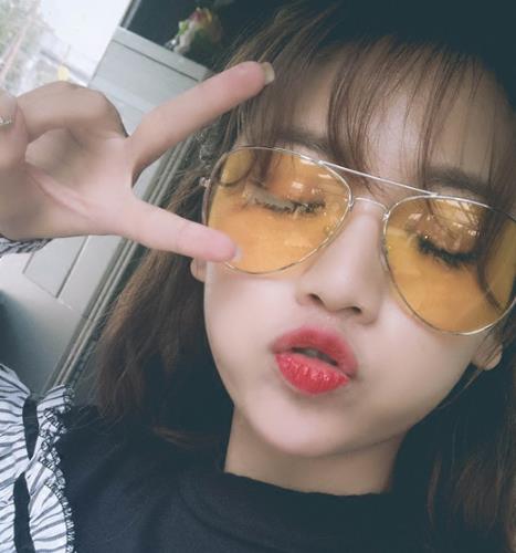 明星同款时尚墨镜 出门标配墨镜示范(图) 明星同款时尚墨镜 出门标配墨镜示范(图)