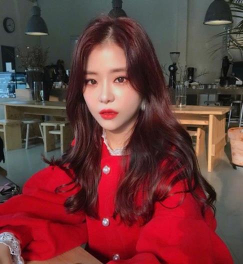 明星同款时尚美范儿长卷发发型精选（图）