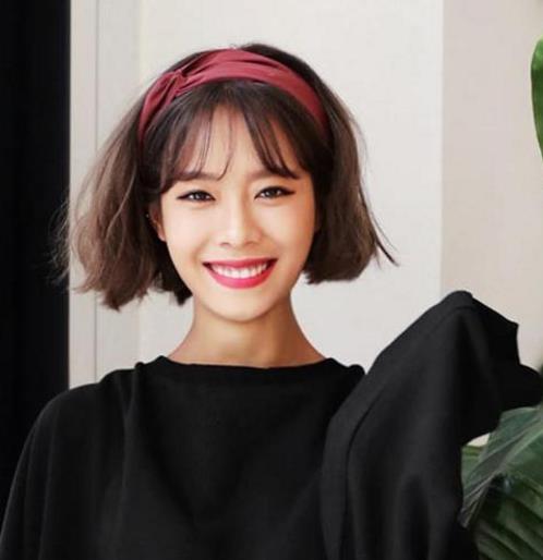 提升颜值还得靠这几款青春甜美的发箍（图）