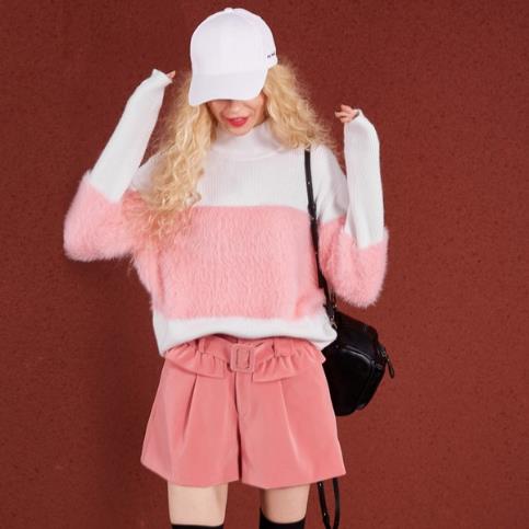 冬季出街典范 马海毛纯色毛呢大衣搭配示范（图）