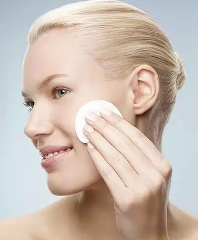 6个小妙招教你正确的角质护理方法(图) 6个小妙招教你正确的角质护理方法(图)