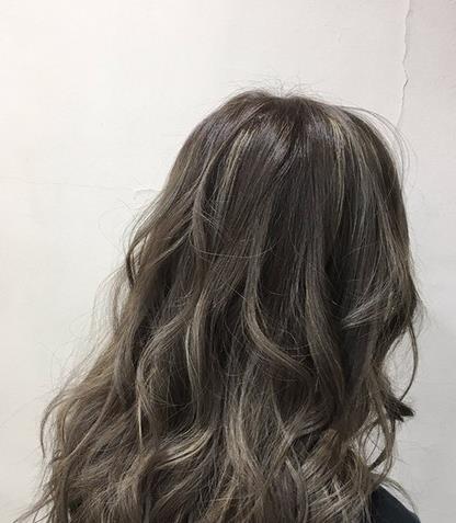 2018最流行这款发色 显白显气质（图）