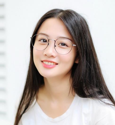 小清新眼镜你get了吗 5款眼镜秒变文艺乖乖女（图）