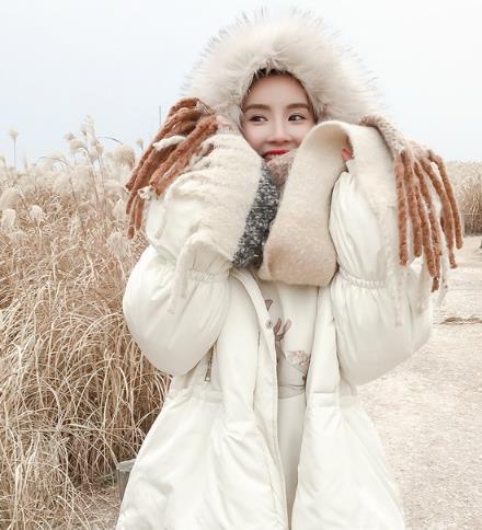 冬日里时髦穿搭全靠羽绒服来支撑（图）