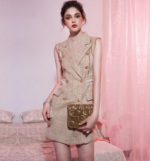 马甲才是凹造型酷帅与知性的两面派(图) 马甲才是凹造型酷帅与知性的两面派(图)