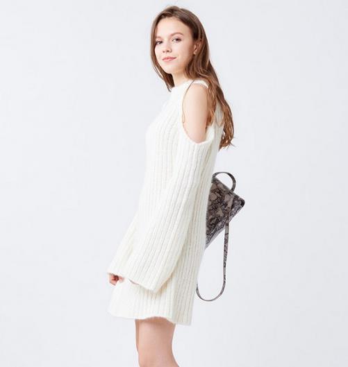 蕾丝连衣裙帮你解决换季小尴尬（图）