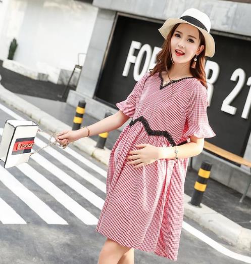 这几款连衣裙深受孕妈喜欢:简约时尚(图) 这几款连衣裙深受孕妈喜欢:简约时尚(图)