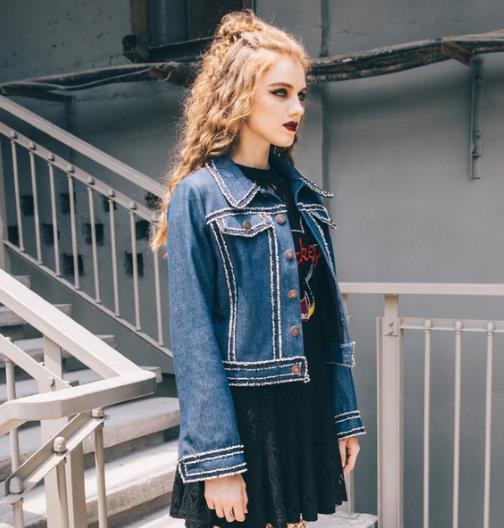 春季短外套强势来袭 让外套搭出时尚感（图）