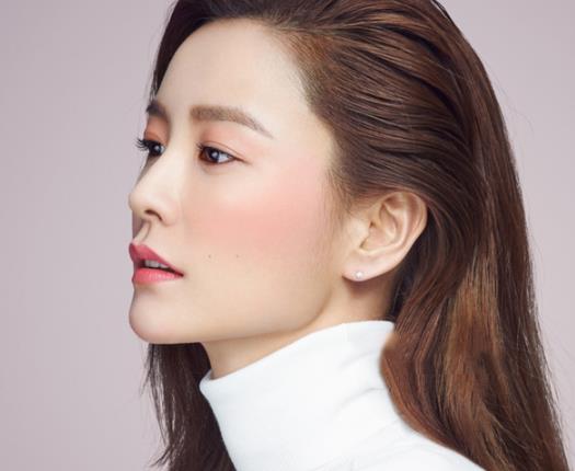 春天化一个美美的桃花妆可好(图) 春天化一个美美的桃花妆可好(图)