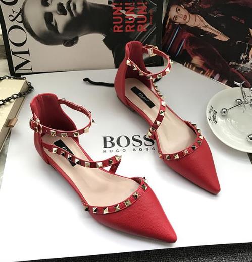 想做性感女人 你的鞋柜还缺一双貌美的尖头鞋