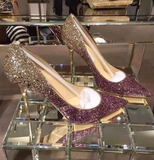 想做性感女人 你的鞋柜还缺一双貌美的尖头鞋