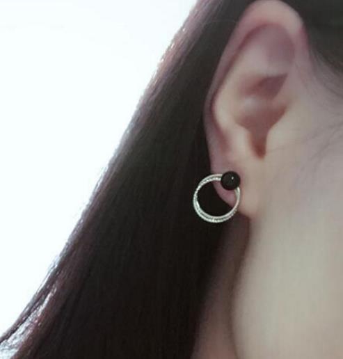 今年流行流苏珍珠耳钉 很是吸人眼球（图）