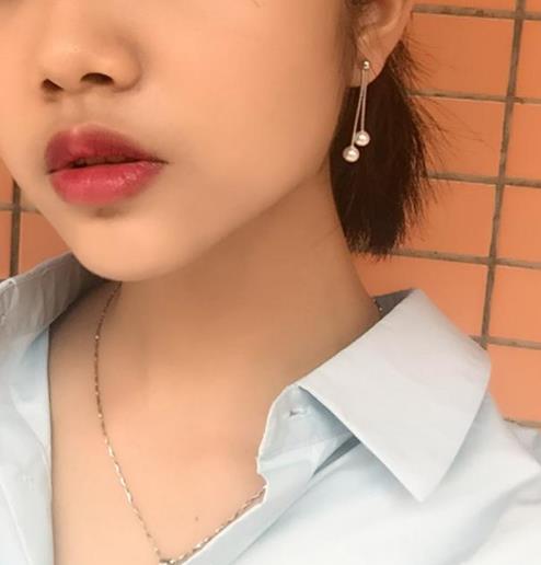 今年流行流苏珍珠耳钉 很是吸人眼球（图）