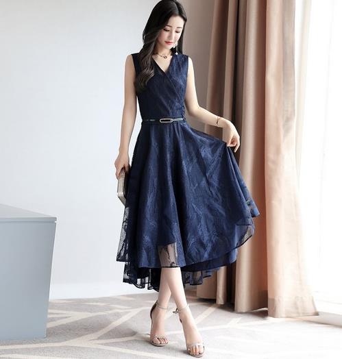 想要显瘦变高优雅性感就选条纹连衣裙（图）