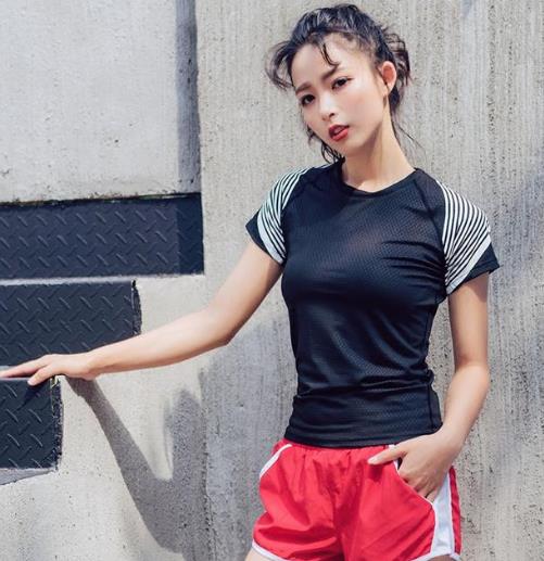 运动健身就应该买件速干T恤 让瘦来的更猛烈