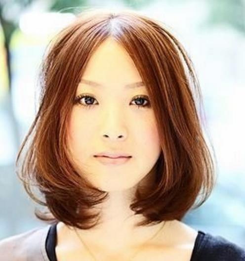 日系空气卷发发型 塑造小脸效果最佳（图）