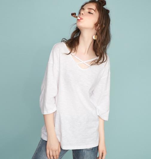 简约白T穿对了你就是时尚潮流（图）