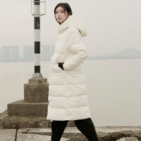 换季抢购 下雪天白色和羽绒服更配哦(图) 换季抢购 下雪天白色和羽绒服更配哦(图)