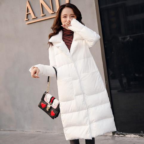 换季抢购 下雪天白色和羽绒服更配哦（图）