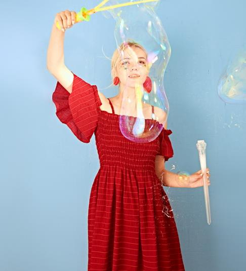 春夏穿搭就靠连衣裙 你的变美神器（图）